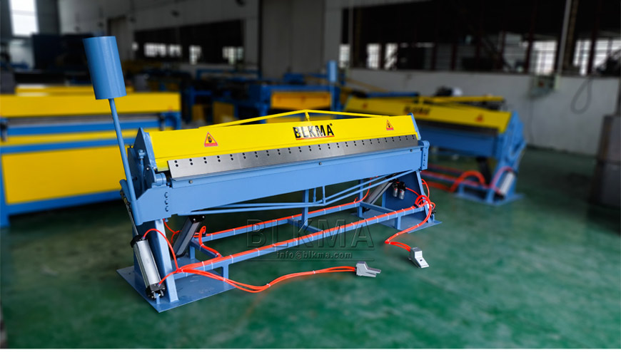 Pneumatic Folding Machine