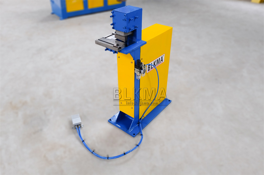 Pneumatic Angle Shearing Machine