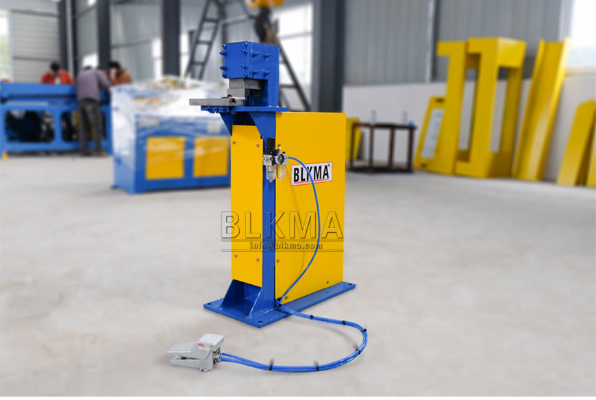 Pneumatic Angle Shearing Machine